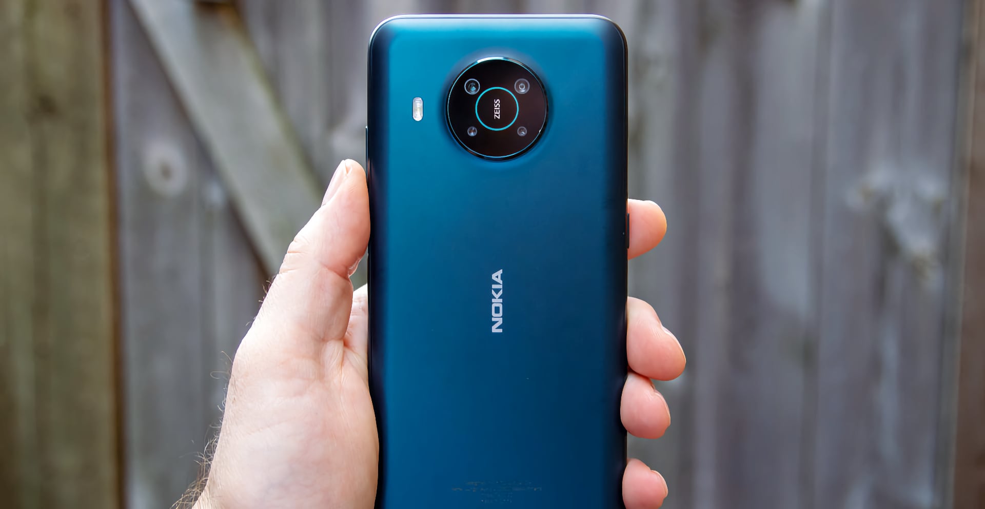Nokia X10 получает обновление до Android 12